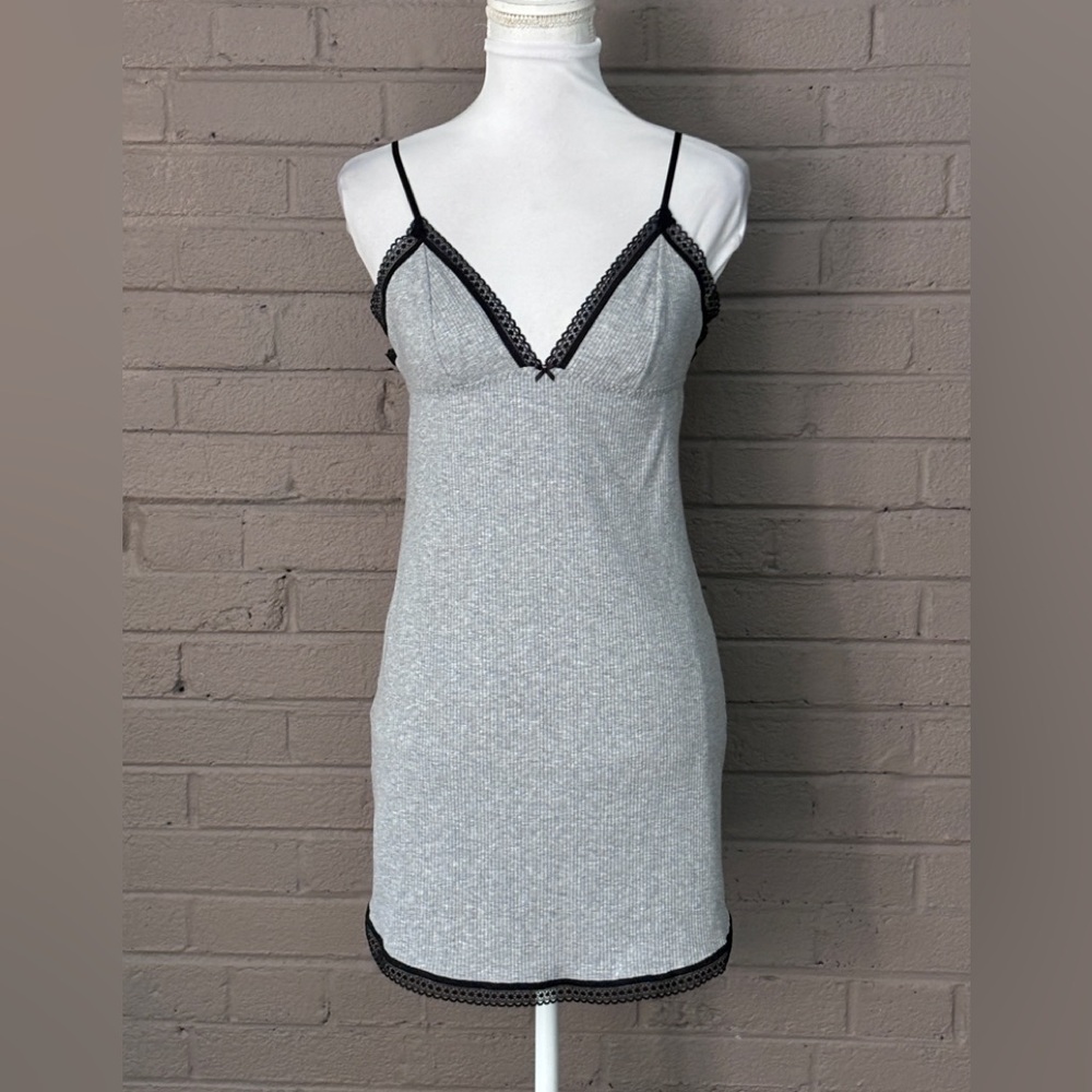 Victoria’s Secret gray with black lace trim nighty  M